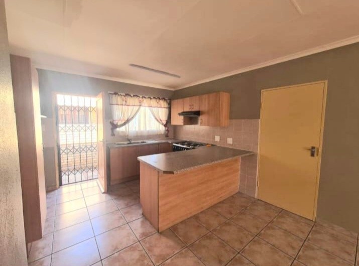 2 Bedroom Property for Sale in Sasolburg Ext 11 Free State